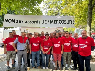 Mobilisation devant l'ambassade du Brésil pour dire non au Mercosur